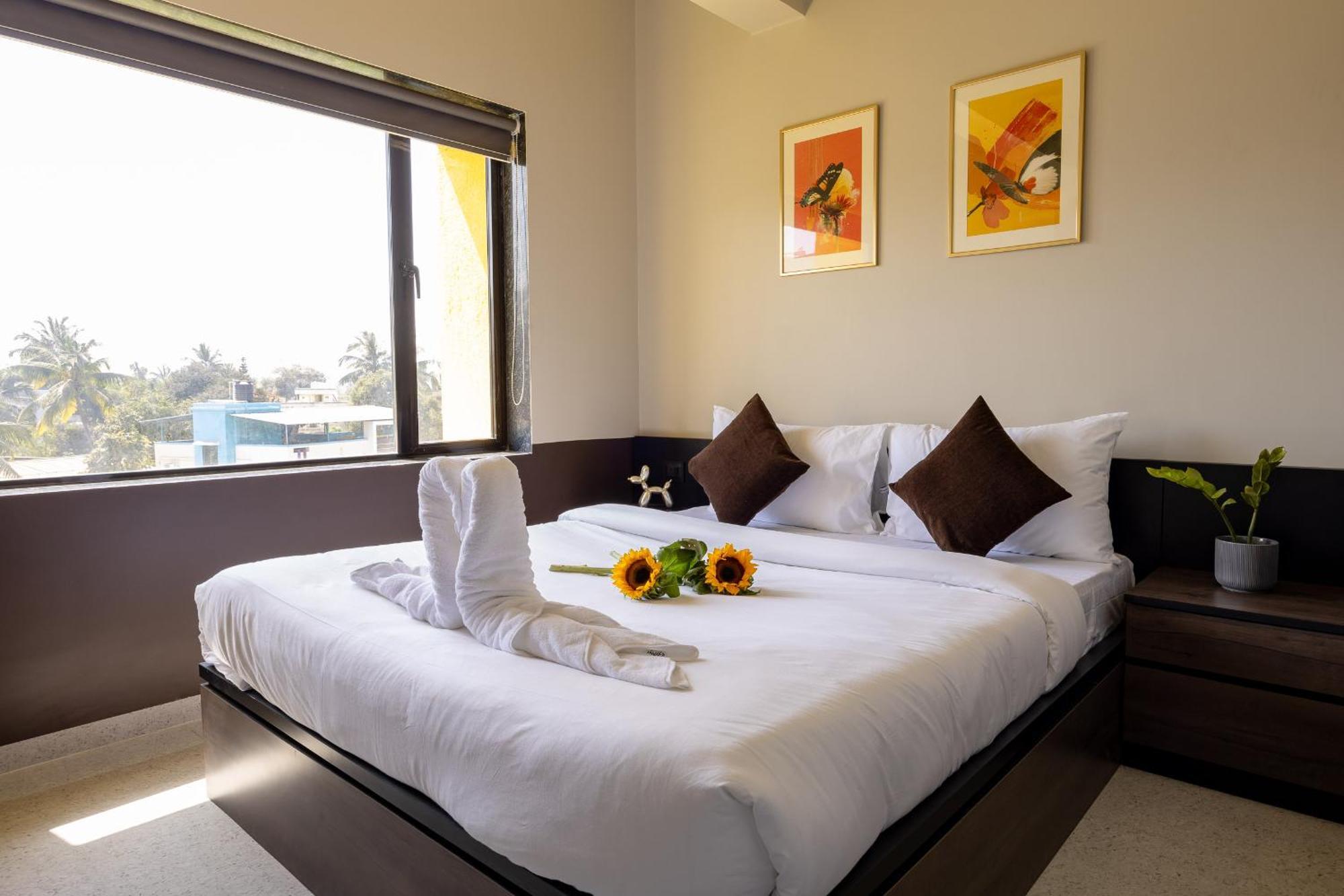Saavi Suites Daman Exterior photo