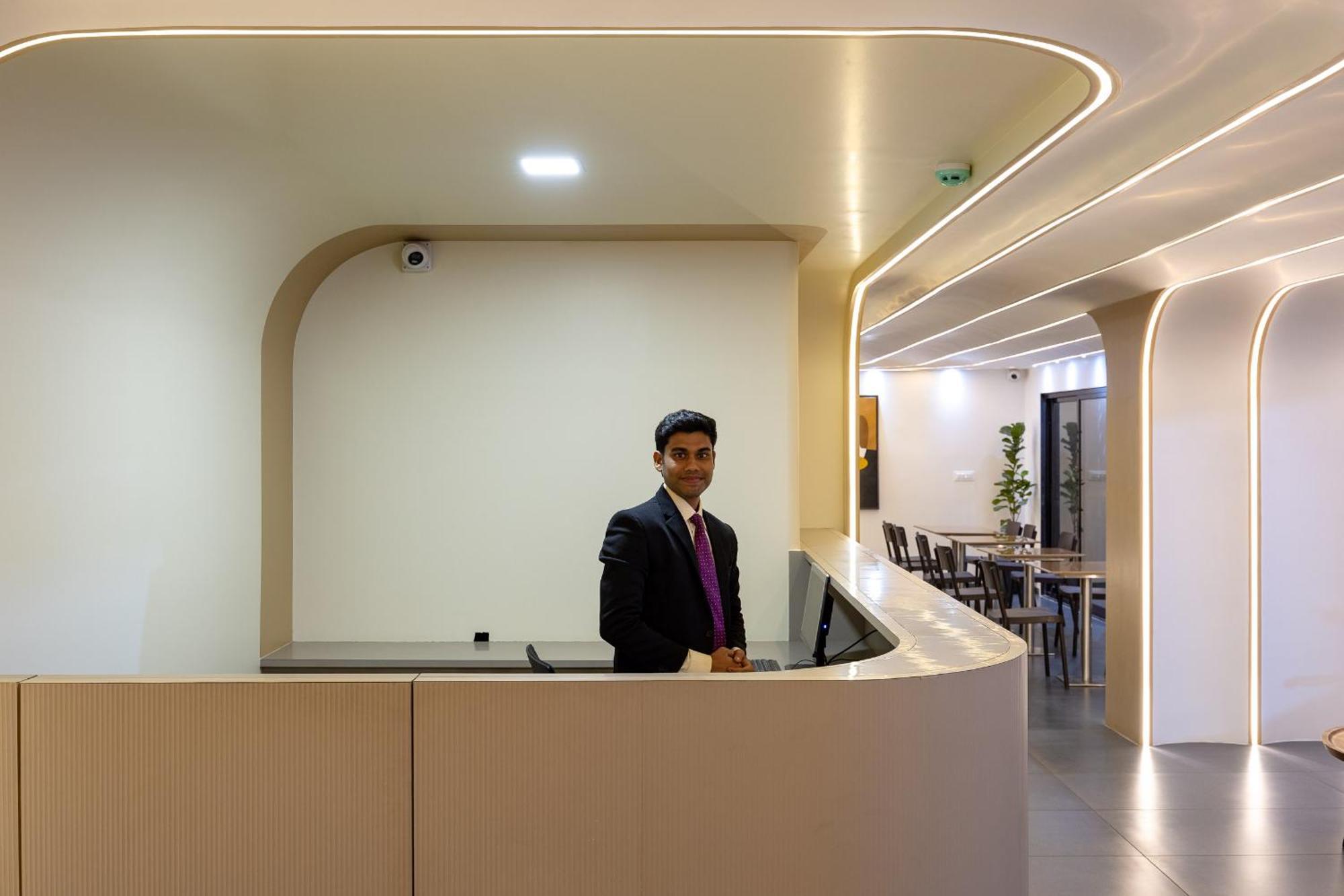 Saavi Suites Daman Exterior photo