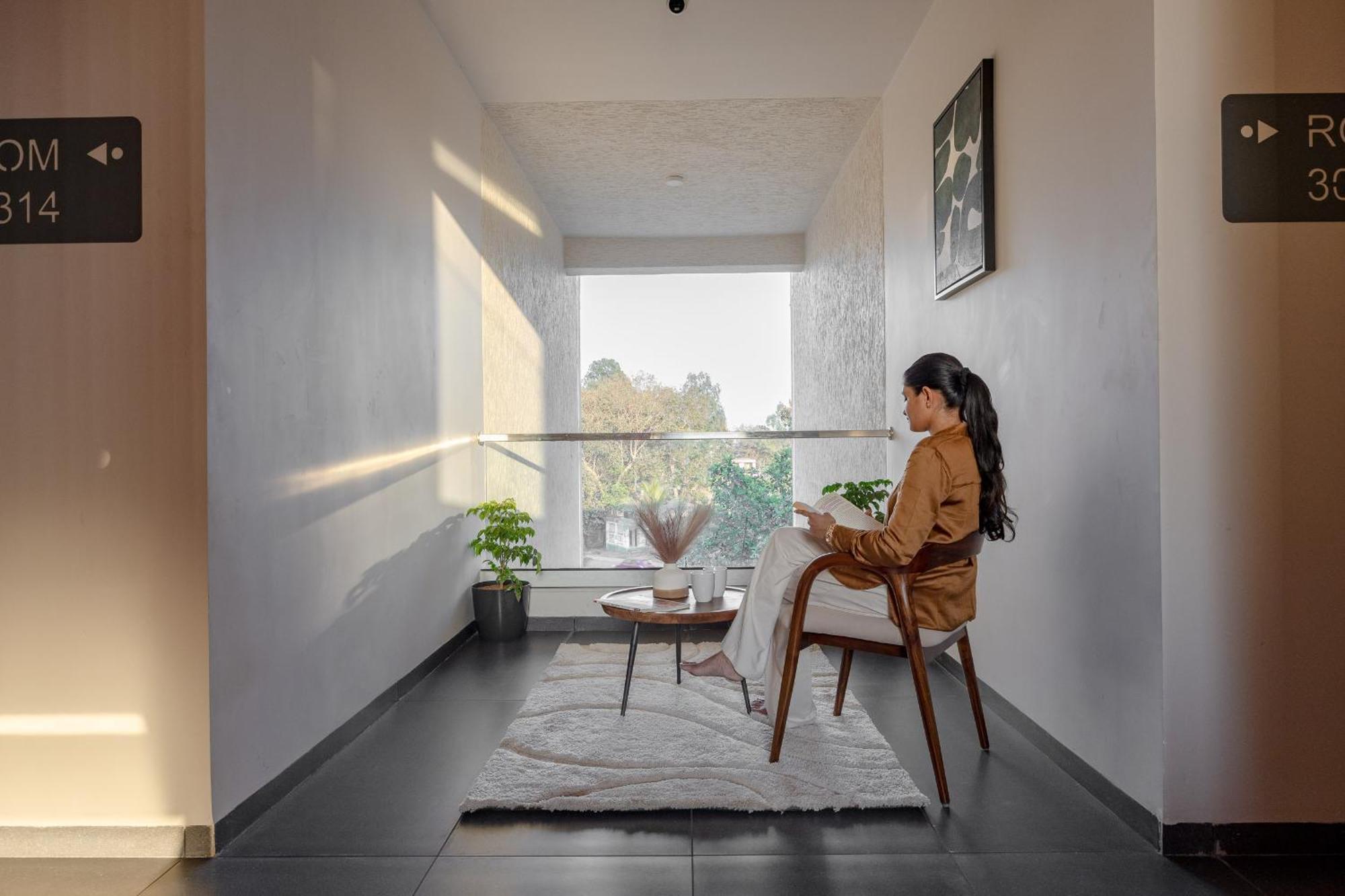 Saavi Suites Daman Exterior photo